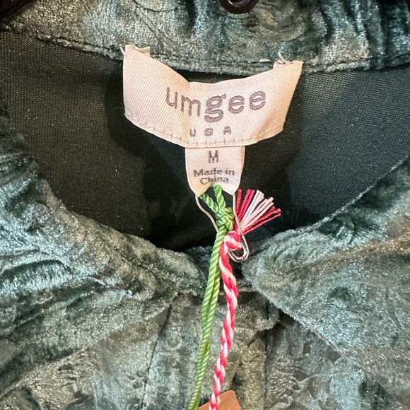 NWT Velvet top - Picture 2 of 10